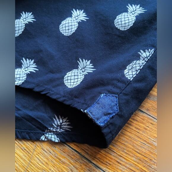DENIM & FLOWER Ricky Singh Slim-Fit Navy w/White Pineapple Shirt sz L (NWT) - Picture 6 of 7